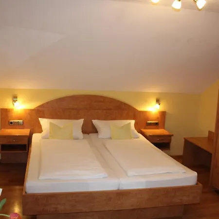 Und Neuwirt Guest house *