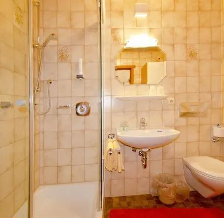 Und Neuwirt Guest house Lenggries